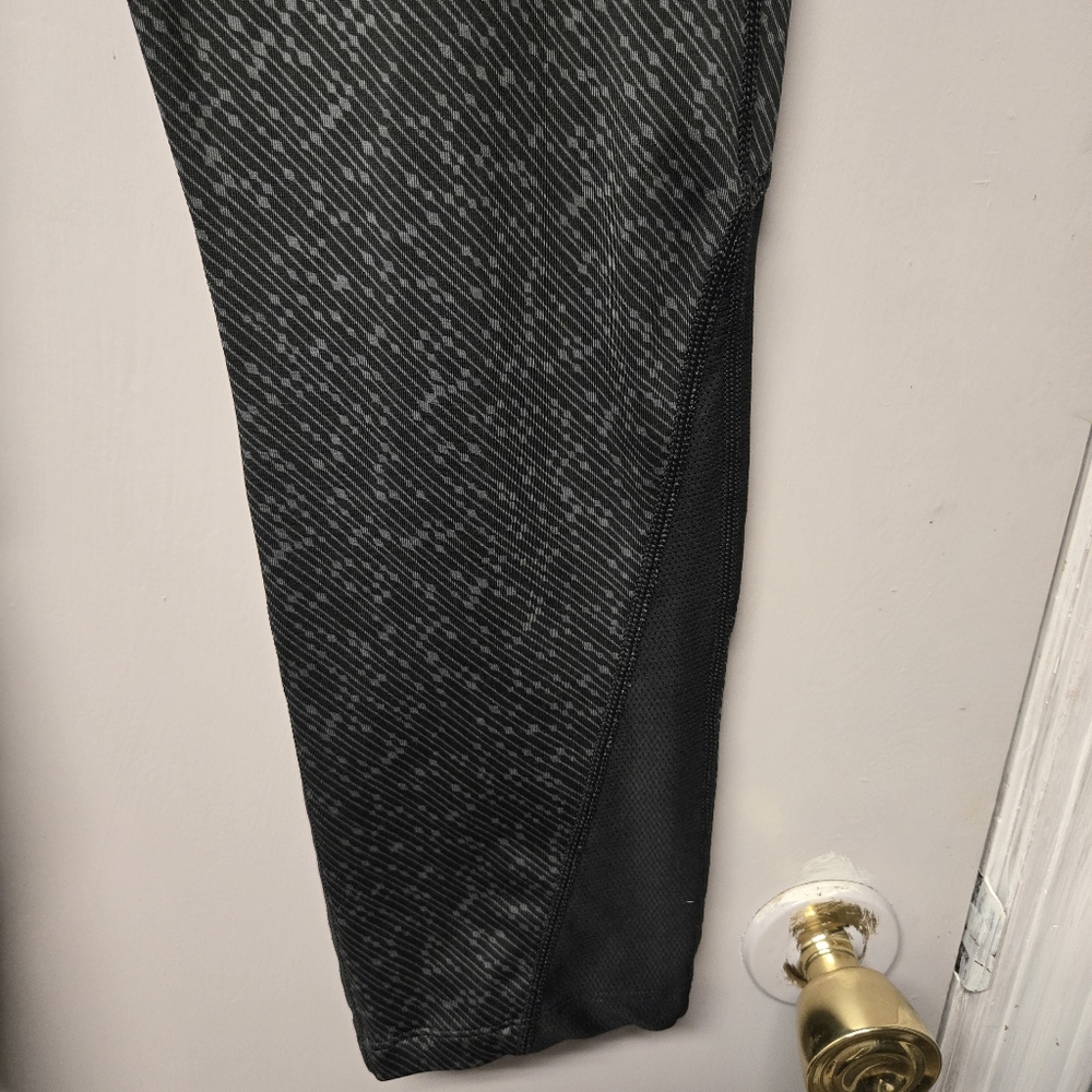 Nike Womens Dri Fit Meteor Printed Running Capri Leggings Size Large in Black - Picture 6 of 7